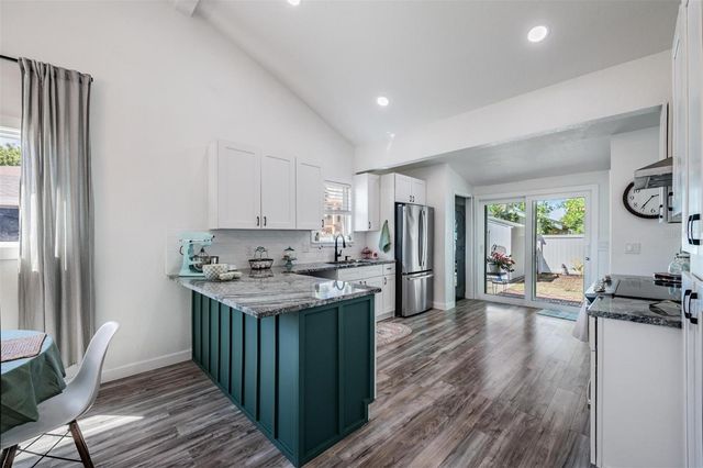 1875 MICHIGAN AVENUE NE, St Petersburg, FL 33703