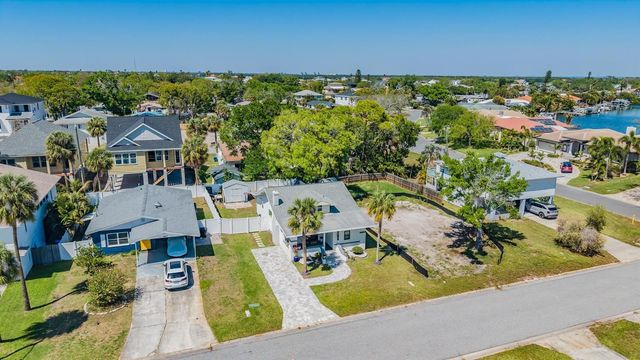 1875 MICHIGAN AVENUE NE, St Petersburg, FL 33703