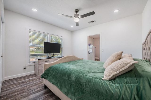 1875 MICHIGAN AVENUE NE, St Petersburg, FL 33703