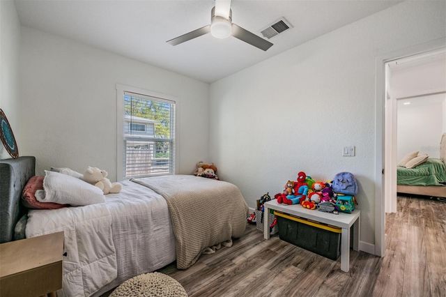 1875 MICHIGAN AVENUE NE, St Petersburg, FL 33703