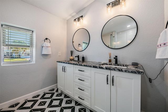 1875 MICHIGAN AVENUE NE, St Petersburg, FL 33703