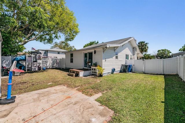 1875 MICHIGAN AVENUE NE, St Petersburg, FL 33703