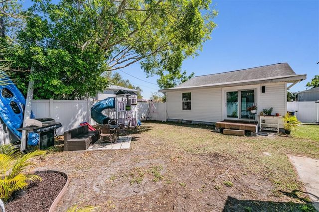 1875 MICHIGAN AVENUE NE, St Petersburg, FL 33703