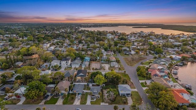 1875 MICHIGAN AVENUE NE, St Petersburg, FL 33703