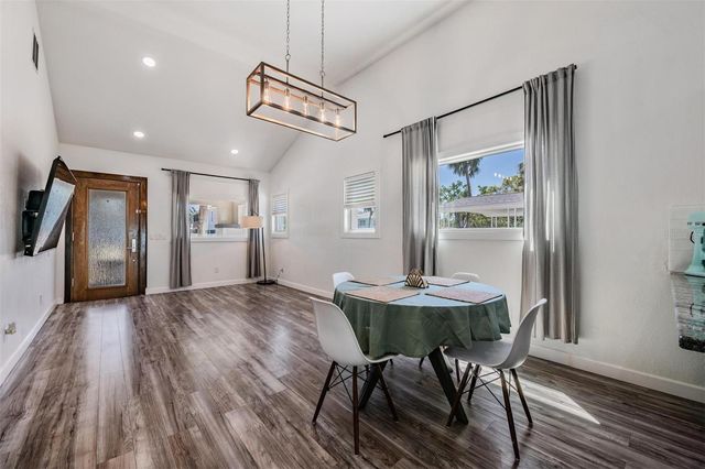 1875 MICHIGAN AVENUE NE, St Petersburg, FL 33703