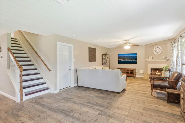 2888 Rocky Creek Lane, Dickinson, TX 77539