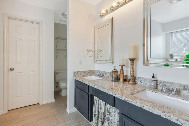 2888 Rocky Creek Lane, Dickinson, TX 77539