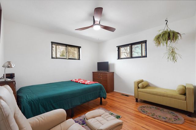 1113 Glorieta Street NE, Albuquerque, NM 87112