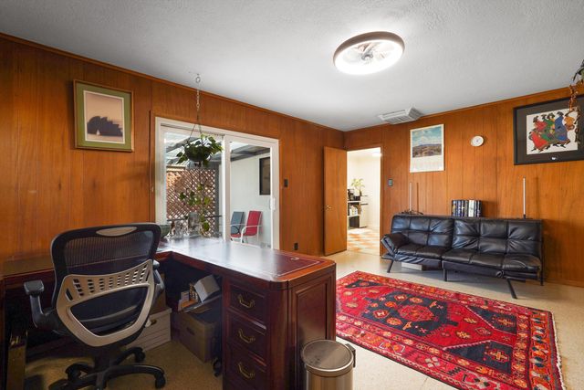 1113 Glorieta Street NE, Albuquerque, NM 87112