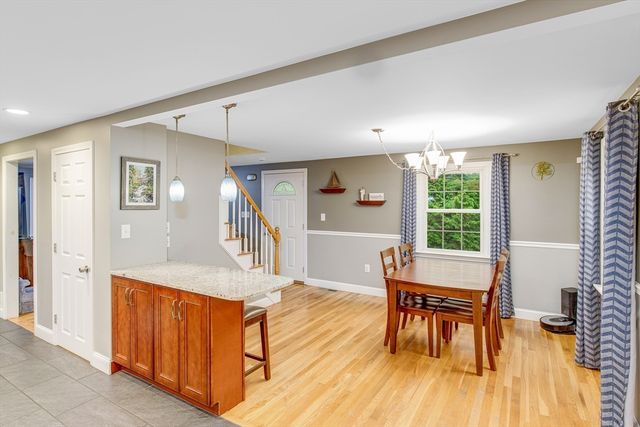 231 Haverhill St, Rowley, MA 01969