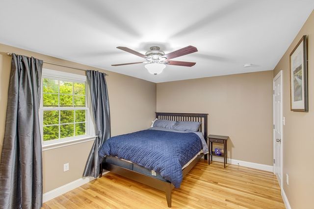 231 Haverhill St, Rowley, MA 01969