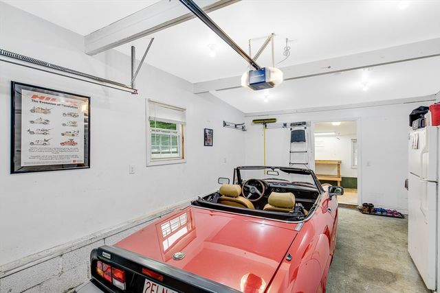 231 Haverhill St, Rowley, MA 01969