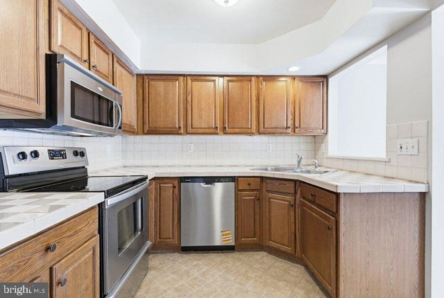 4074 LAUREL LN, Mount Joy, PA 17552