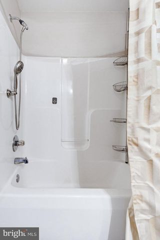 4074 LAUREL LN, Mount Joy, PA 17552