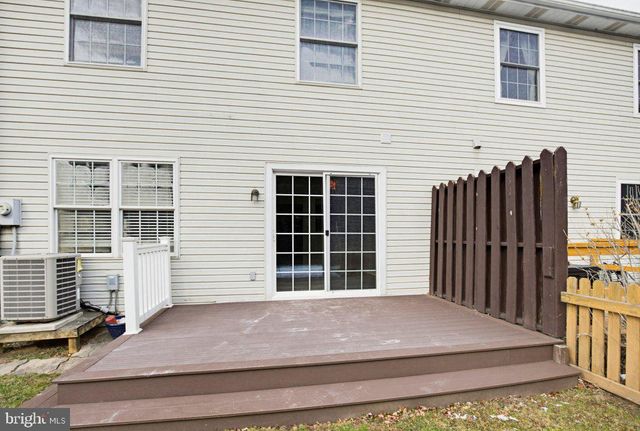 4074 LAUREL LN, Mount Joy, PA 17552