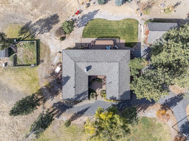19190 Pinehurst Road, Bend, OR 97703
