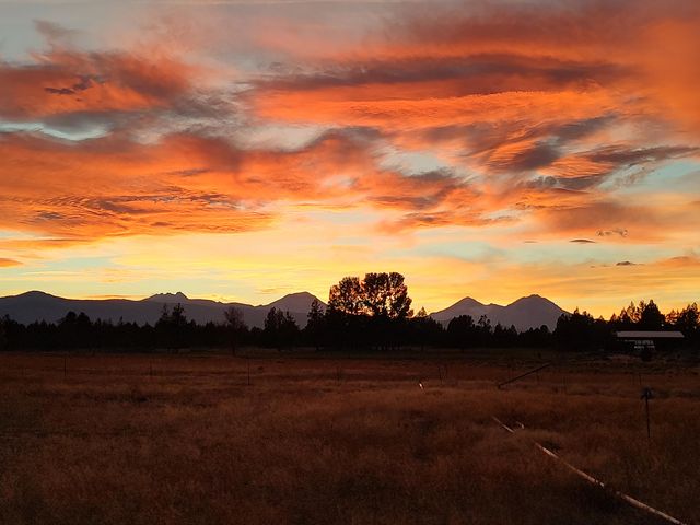 19190 Pinehurst Road, Bend, OR 97703
