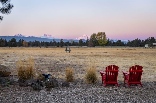 19190 Pinehurst Road, Bend, OR 97703