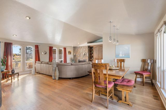 19190 Pinehurst Road, Bend, OR 97703