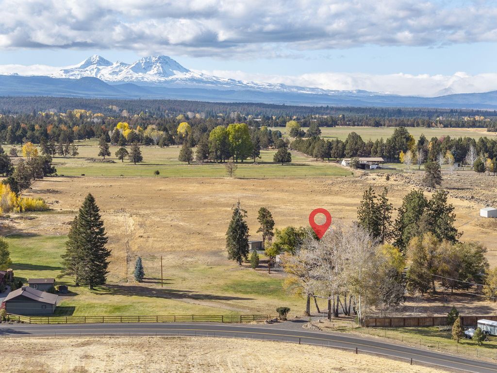 19190 Pinehurst Road, Bend, OR 97703