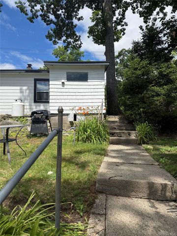 240 Jersey Avenue, Greenwood Lake, NY 10925