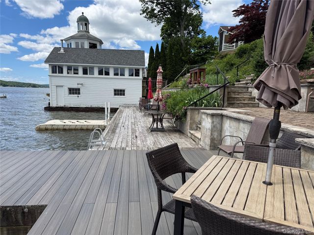 240 Jersey Avenue, Greenwood Lake, NY 10925
