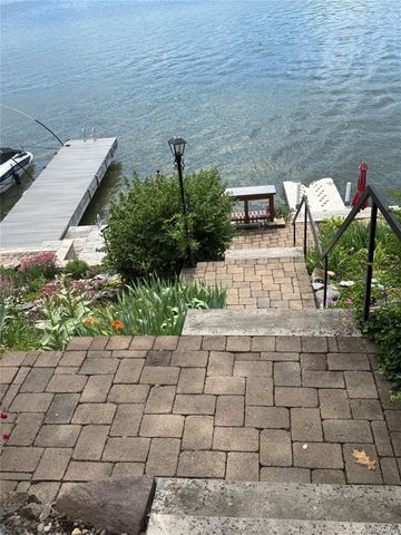 240 Jersey Avenue, Greenwood Lake, NY 10925
