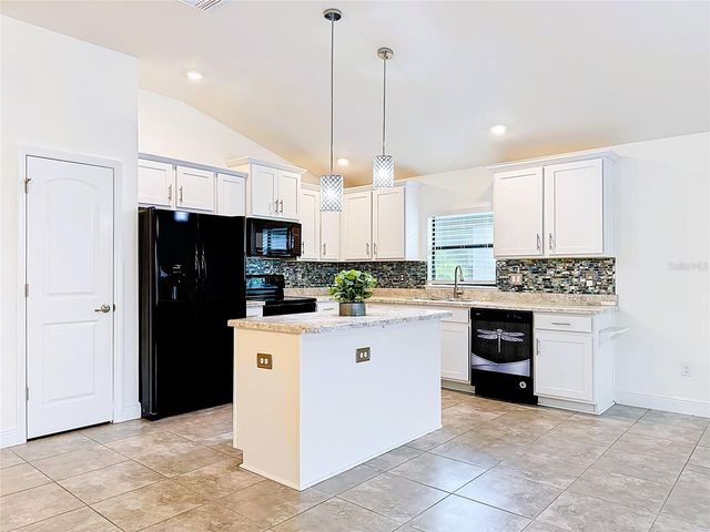 9210 52ND AVENUE E, Palmetto, FL 34221