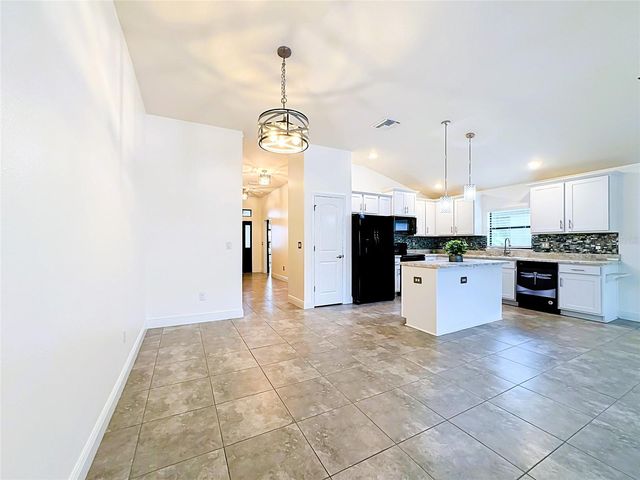 9210 52ND AVENUE E, Palmetto, FL 34221