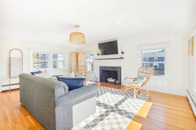 1 Goodwins Court, Marblehead, MA 01945