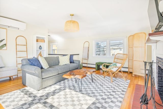 1 Goodwins Court, Marblehead, MA 01945