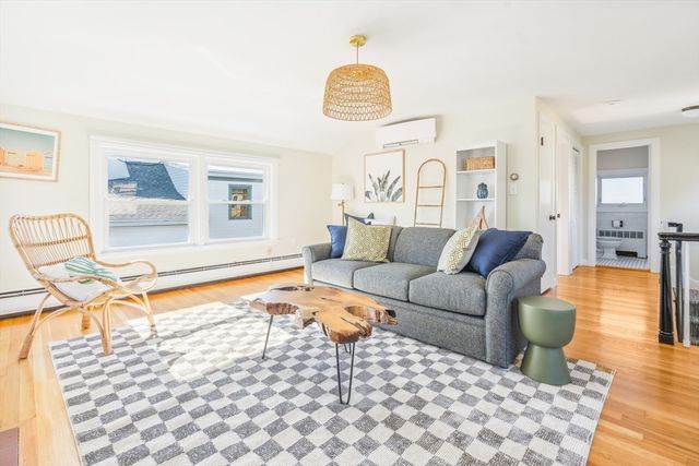 1 Goodwins Court, Marblehead, MA 01945