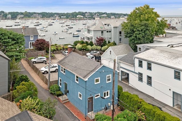 1 Goodwins Court, Marblehead, MA 01945