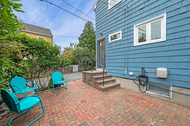 1 Goodwins Court, Marblehead, MA 01945