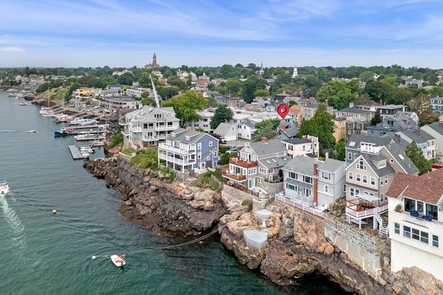 1 Goodwins Court, Marblehead, MA 01945