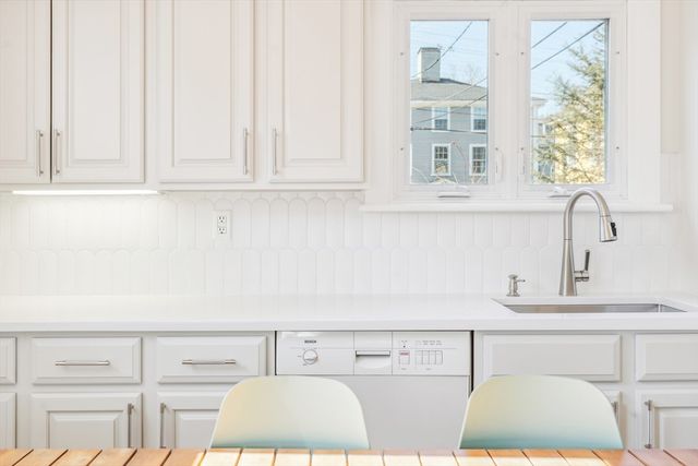 1 Goodwins Court, Marblehead, MA 01945