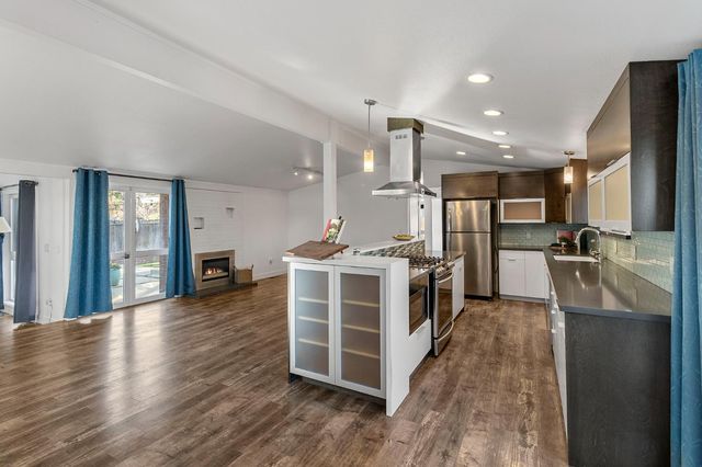 1001 W Granger Ave, Modesto, CA 95350