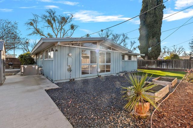 1001 W Granger Ave, Modesto, CA 95350