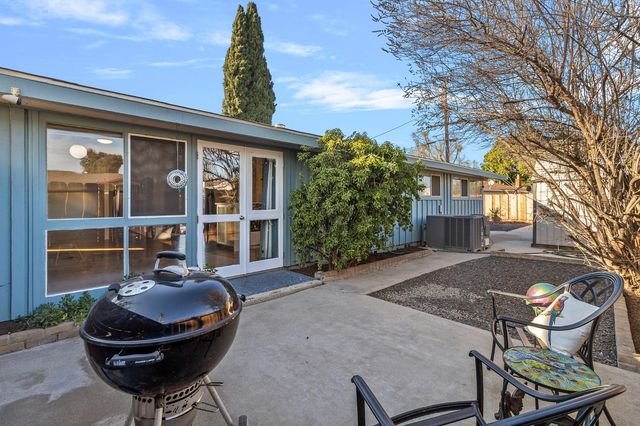 1001 W Granger Ave, Modesto, CA 95350