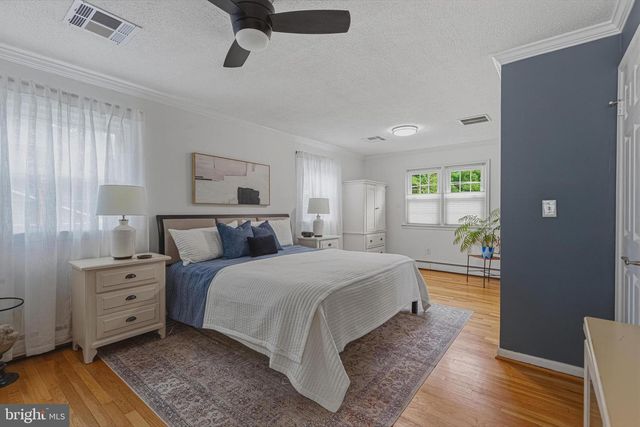 12006 WAYLAND ST, Oakton, VA 22124
