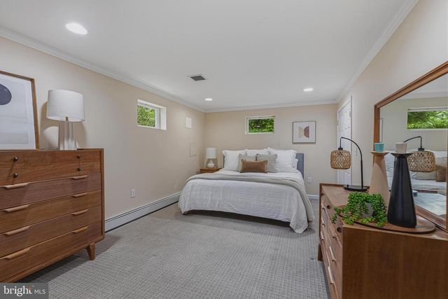 12006 WAYLAND ST, Oakton, VA 22124