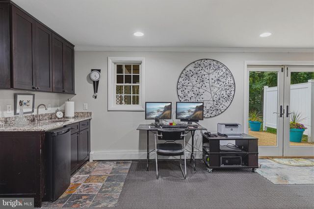 12006 WAYLAND ST, Oakton, VA 22124