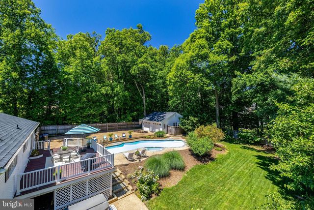 12006 WAYLAND ST, Oakton, VA 22124