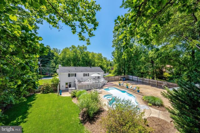 12006 WAYLAND ST, Oakton, VA 22124