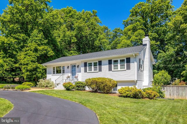 12006 WAYLAND ST, Oakton, VA 22124