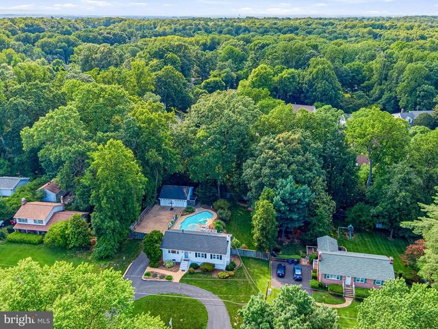 12006 WAYLAND ST, Oakton, VA 22124
