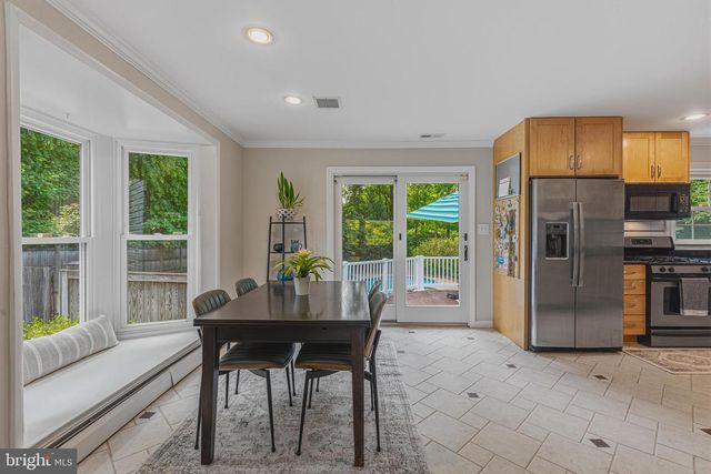 12006 WAYLAND ST, Oakton, VA 22124