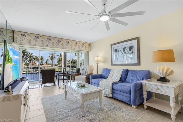 1926 SE 43rd ST 217, Cape Coral, FL 33904