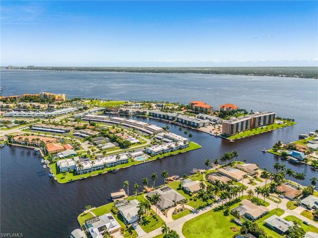 1926 SE 43rd ST 217, Cape Coral, FL 33904