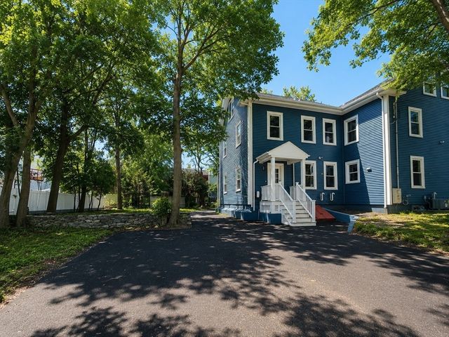 4 Baldwin St 4, Newton, MA 02458